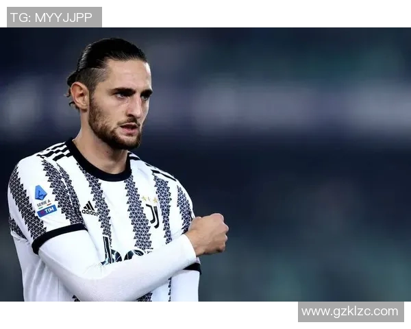 三位名字为三个字的足球球星风采各异 探索他们的场上成就与人生轨迹 三位名字为三个字的足球球星风采各异 探索他们的场上成就与人生轨迹