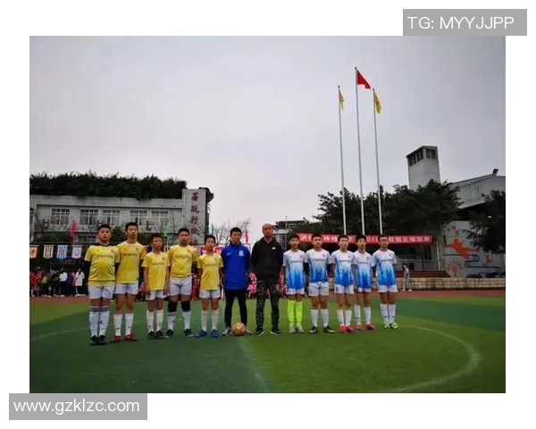 足球巨星情系故乡捐资助力青少年足球梦想成长之路